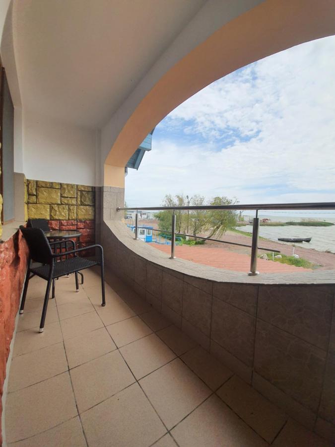 Lake View Hotel Sarichioi Exterior photo